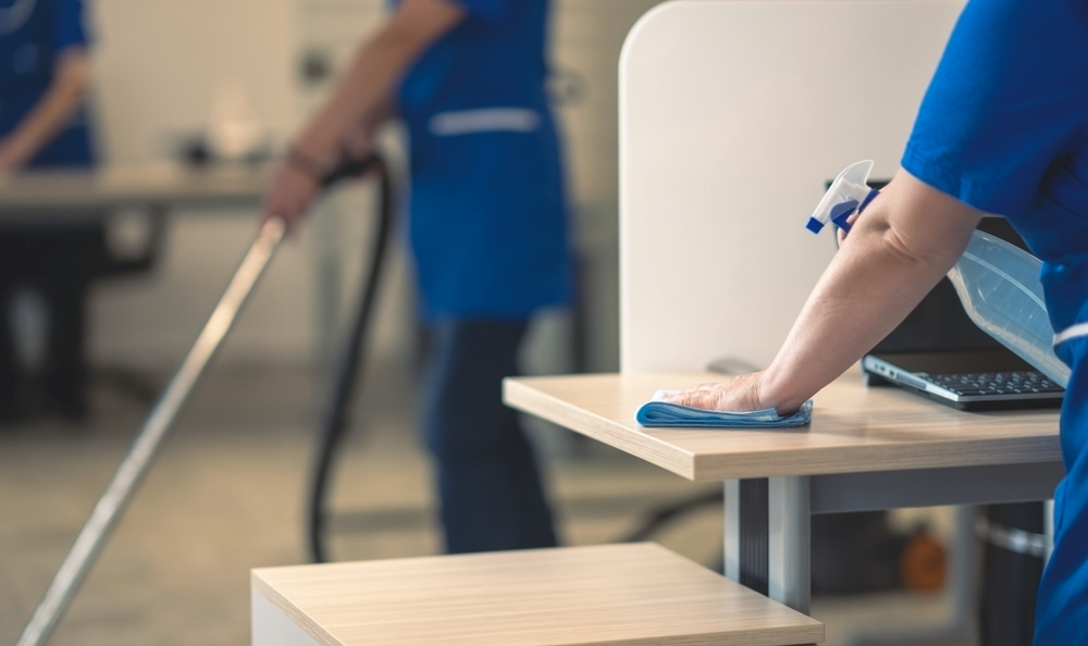 What is the workplace etiquette for hygiene