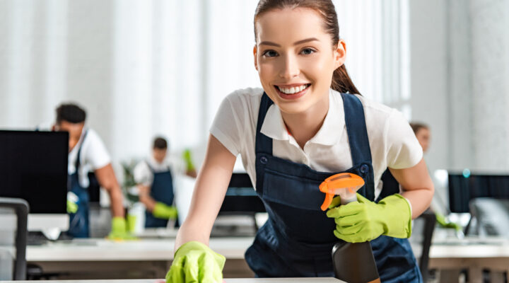 What is a bonded cleaning service